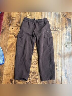 Aritzia Cozy Sweatfleece Cargo Sweatpants